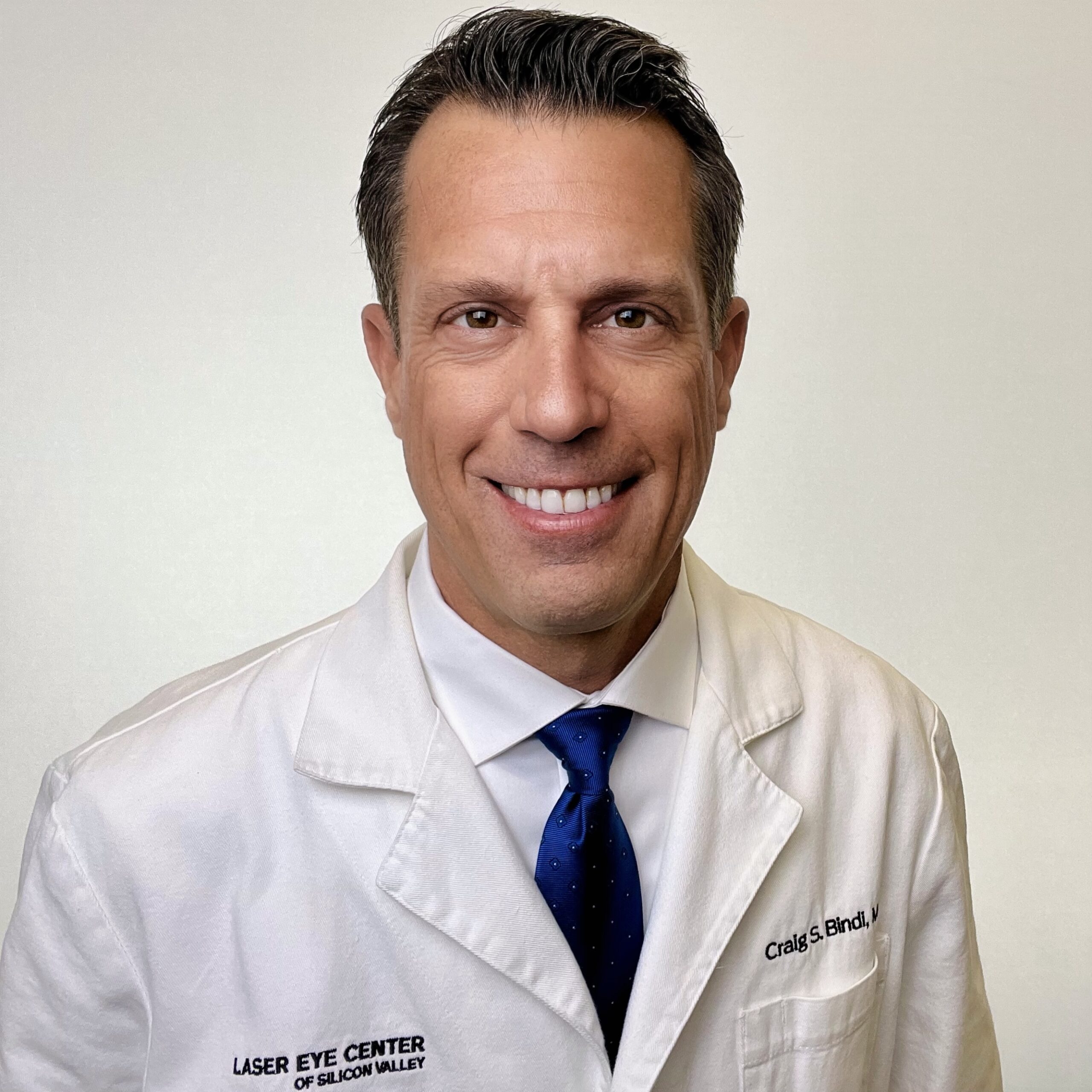 Dr. Bindi Headshot in doctor coat laser eye center of silicon valley